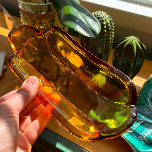 Amber Indiana Glass Banana Split Boats - Picture 9 of 12